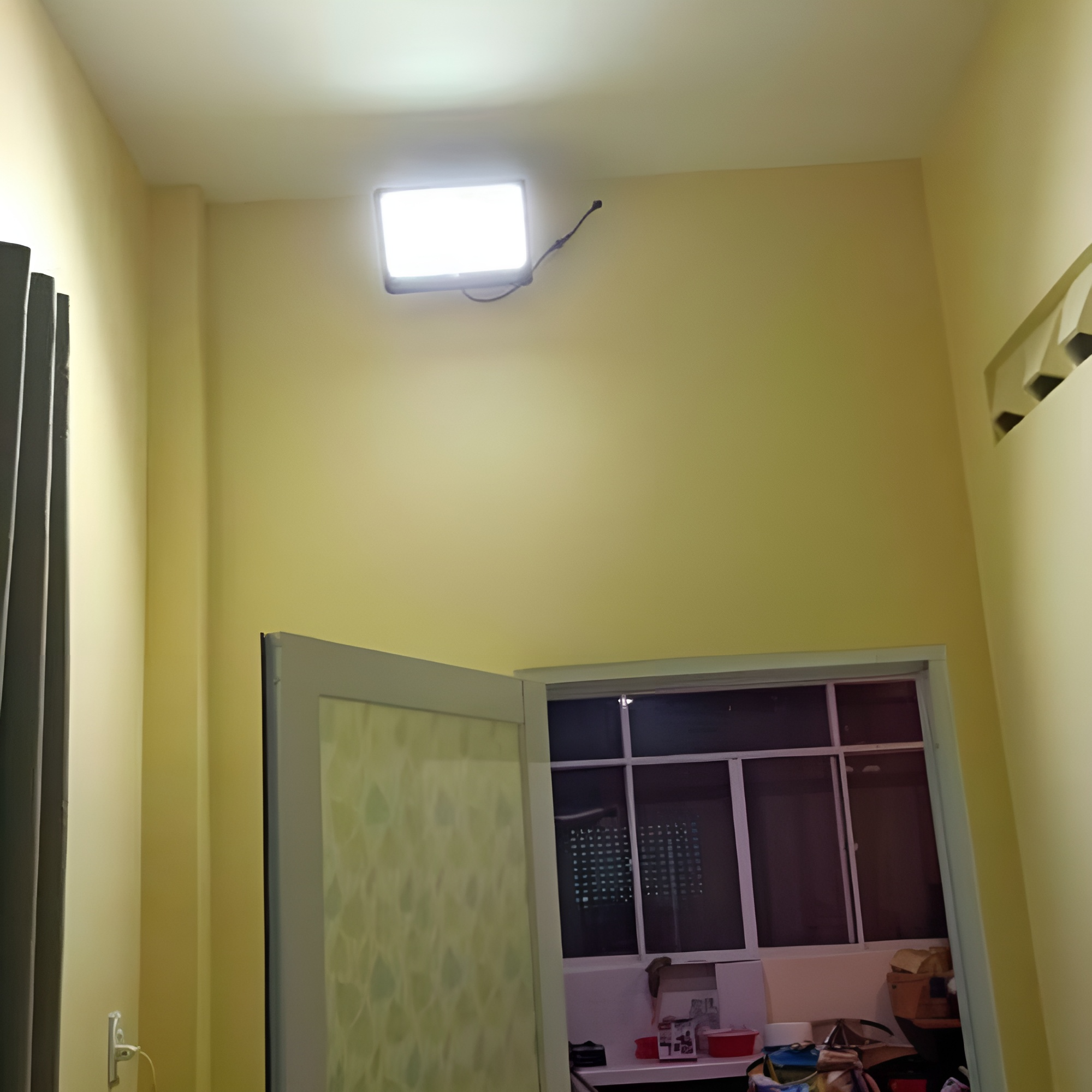 Đèn năng lượng mặt trời trong nhà chống lóa 300w